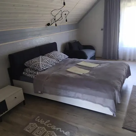 за рікою Ferienhaus Jaremtsche